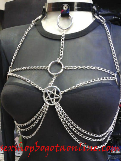 sexy arnes correas charol brillantes cadenas plateadas pentagrama central sado fetish sex shop envios nacionales domicilios bogota soacha